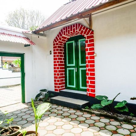 Reddoorz Syariah @ Ndalem Kembang Sore يوغياكارتا المظهر الخارجي الصورة