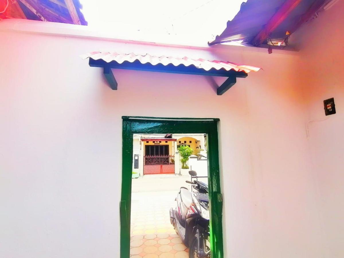 Reddoorz Syariah @ Ndalem Kembang Sore يوغياكارتا المظهر الخارجي الصورة