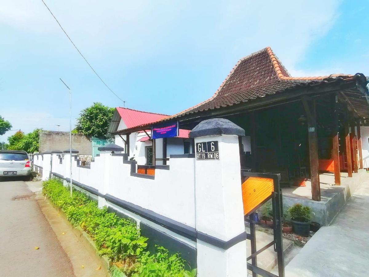 Reddoorz Syariah @ Ndalem Kembang Sore يوغياكارتا المظهر الخارجي الصورة